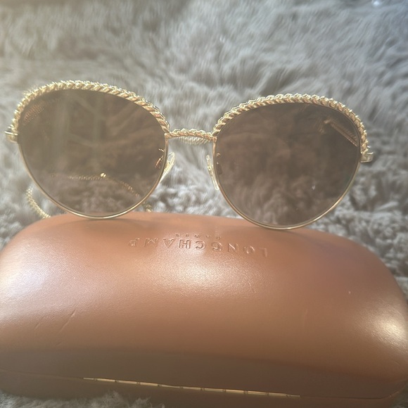 CHANEL Pantos Light Gold/Brown Sunglasses with Chain - Picture 12 of 17